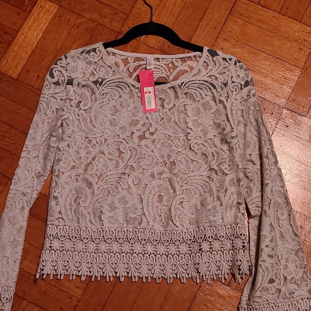 HP 🔥🔥🔥 Nwt lace long sleeve top